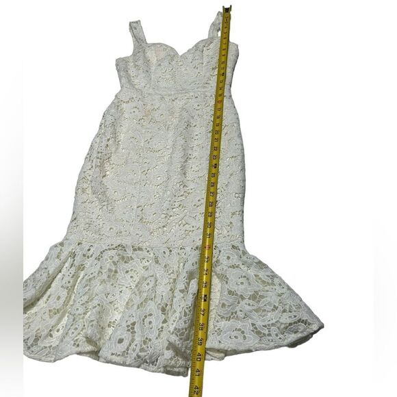 Chi Chi London White Floral Lace Sleeveless Midi Dress Sheath Dress Ruffle Hem - Picture 9 of 14